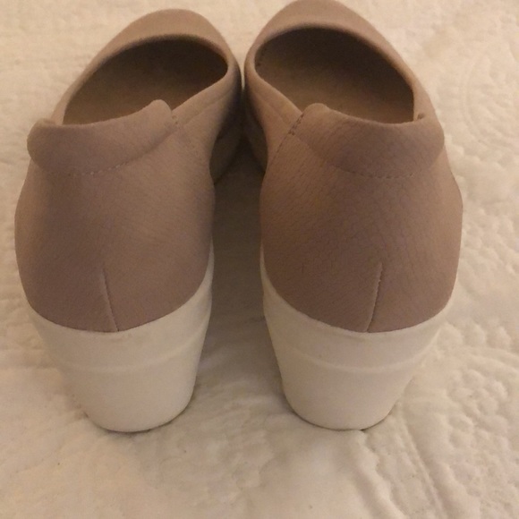 Naturalizer wedge shoes. Sz 8.5 - Picture 5 of 6